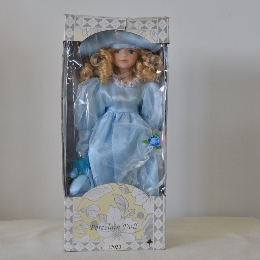 Kinnex Porcelain Dolls